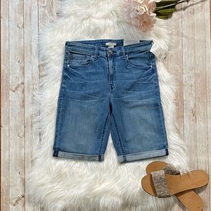 BRAND NEW H&M BERMUDA SHORTS !!!!